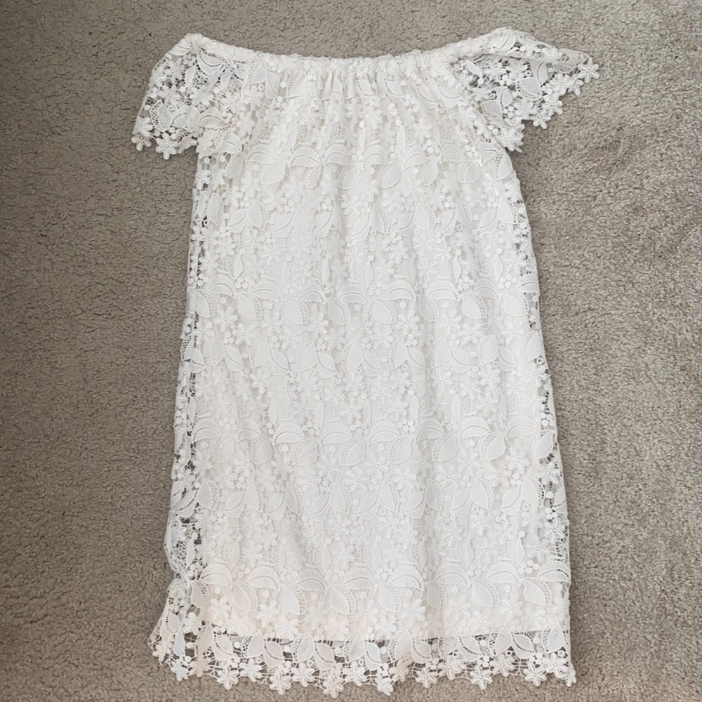 Lace, classic, over the shoulder RalphLauren dress